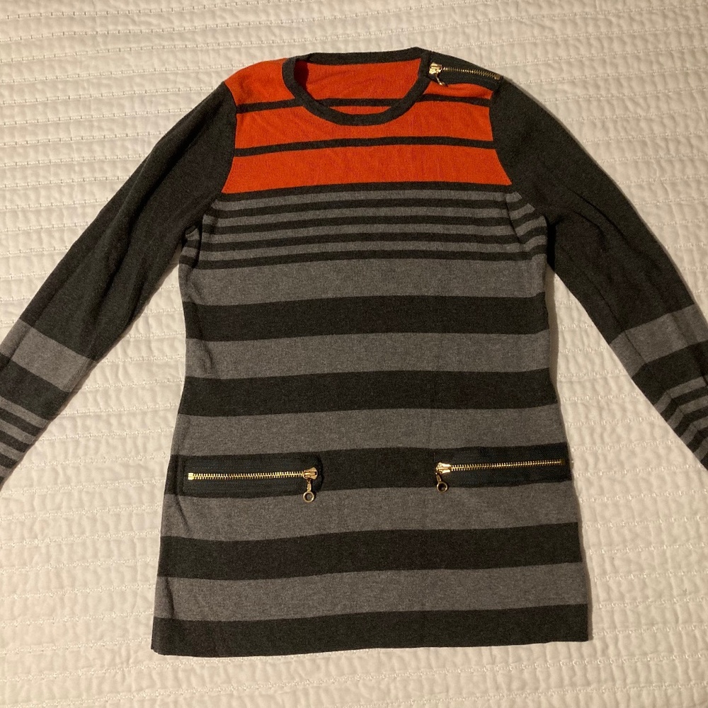 Women’s Striped sweater with zippers
